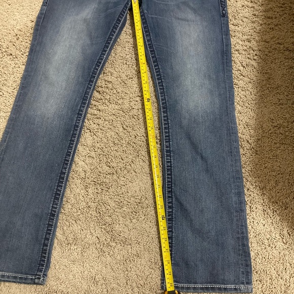 Men’s Rock Revival jeans - Picture 2 of 8